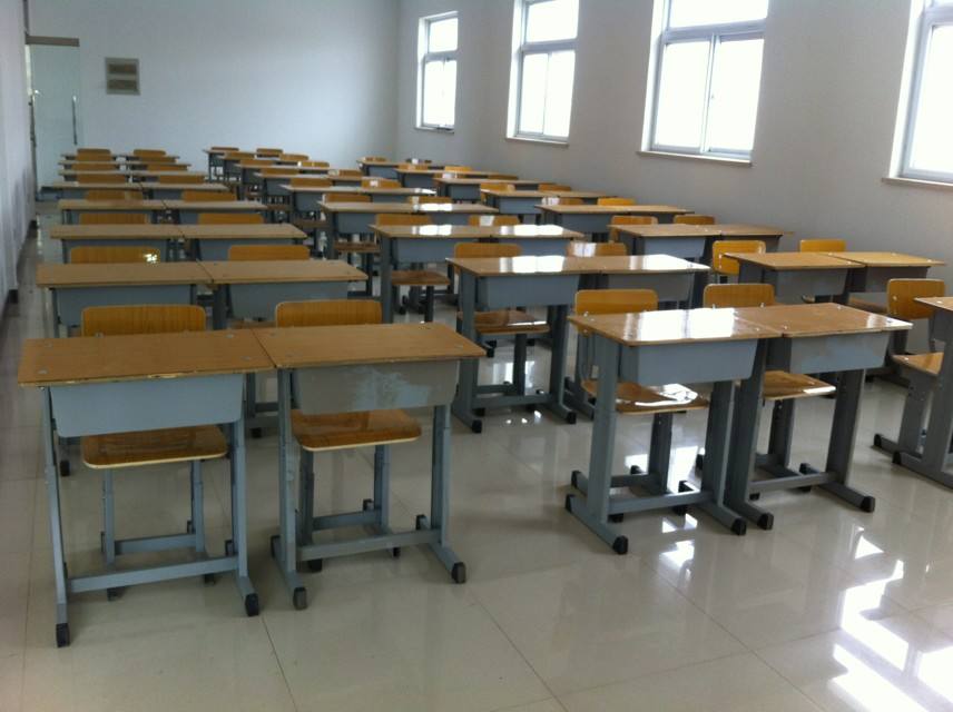 学生课桌椅（13）