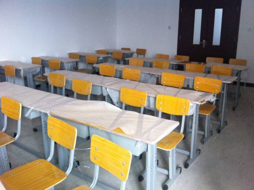 学生课桌椅（10）